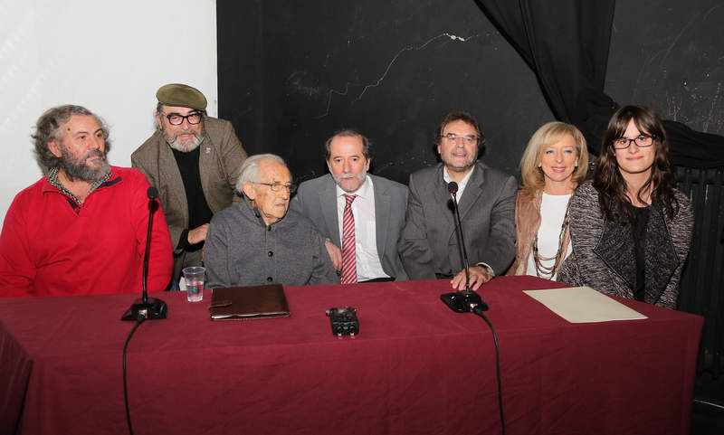 Gustavo Bueno diserta en el aniversario del Centro de Psicolog&iacute;a Conductual, Le&oacute;n, mi&eacute;rcoles 16 de diciembre de 2015. Foto de Secundino P&eacute;rez, Diario de Le&oacute;n